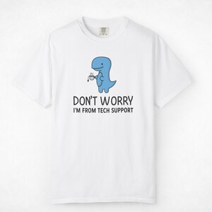 T-shirt humoristique sur le thème du dinosaure et du support technique | Cadeau pour programmeur