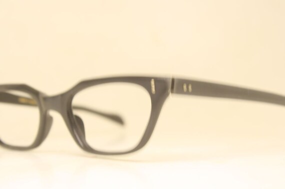 Gray Cat Eye Glasses Unused Vintage - image 4