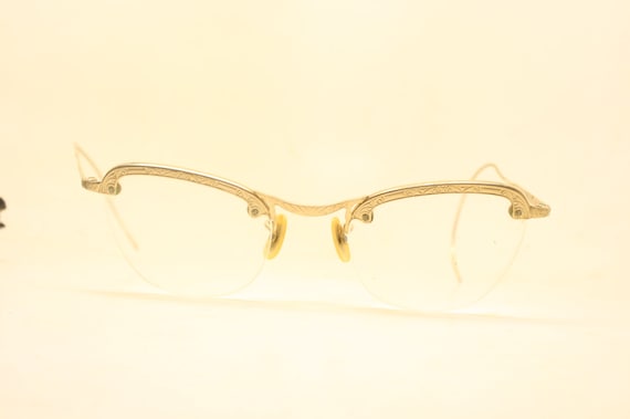 Vintage Cat Eye Glasses White Small 1960s Glasses… - image 1