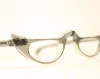 Vintage Eyewear Graysmoke Cat Eye Reading Glasses Unused Cat Eye Eyeglasses