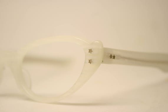 Vintage Eyewear White Stripe Small Cat Eye Glasse… - image 1