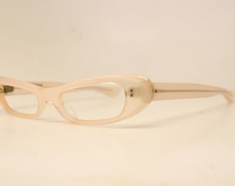 Unused Pink vintage cat eye eyeglasses