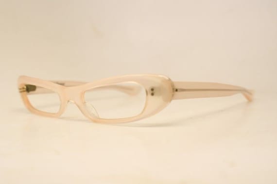 Unused Pink vintage cat eye eyeglasses - image 1