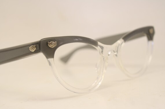 Unused Gray Clear Lucite Vintage Cat eye glasses … - image 4