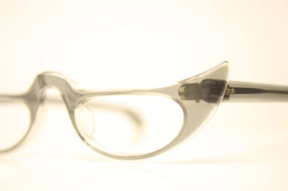 Vintage Eyewear Graysmoke Cat Eye Reading Glasses… - image 4