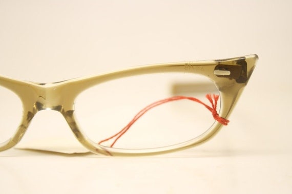 Small Unused Brownsmoke Vintage Cat Eye Glasses - image 3