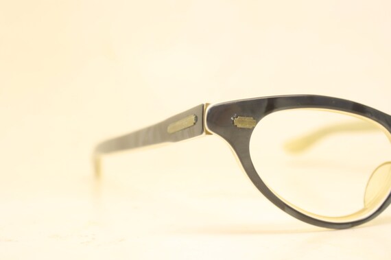 Vintage Cat Eye Glasses Blue/White Small 1960s Gl… - image 3