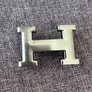 HERMES バングル 黒 Hロゴデザイン Hermes Black/Brown Leather Palladium Hardware H Logo Reversible