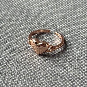 VTG Tiffany & Co Rose Gold Designer Ring Vintage Pink Golden Heart Logo Ring Stamp Logo