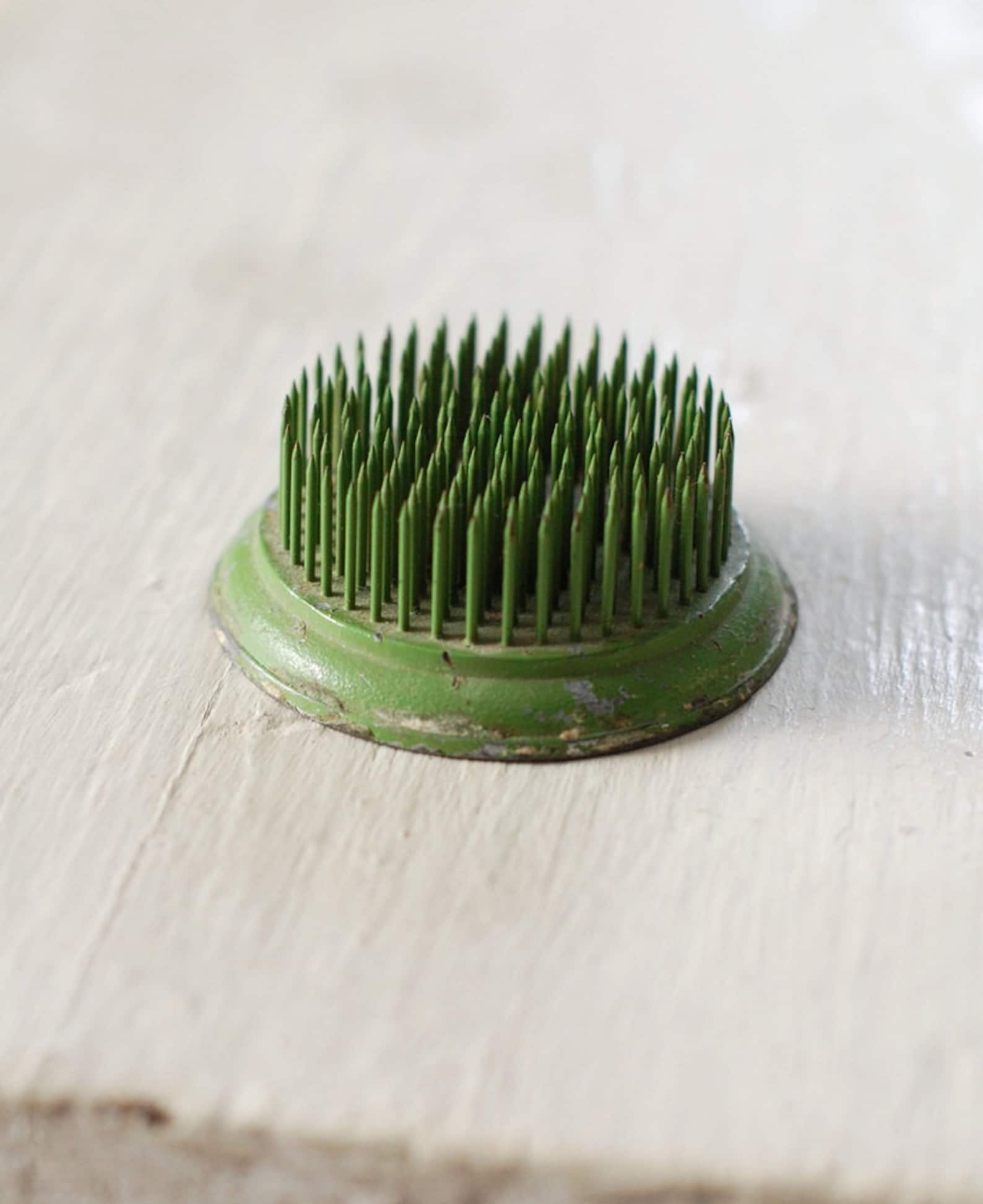 Vintage Metal Pin Flower Frog with bright spring green paint Etsy