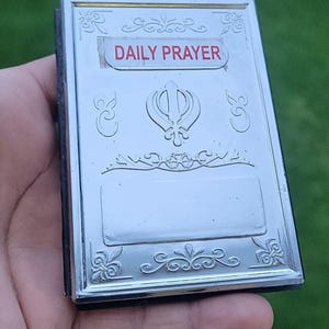 Preghiera quotidiana sikh nitnem gurbani japji rehras gutka sahib ji kaur romano inglese