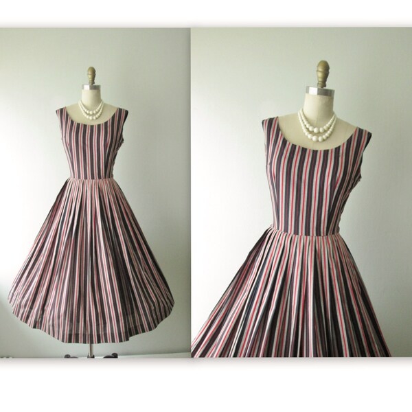 50's Striped Dress // Vintage 1950's Striped Cotton Full Garden Party Mad Men Dress XS