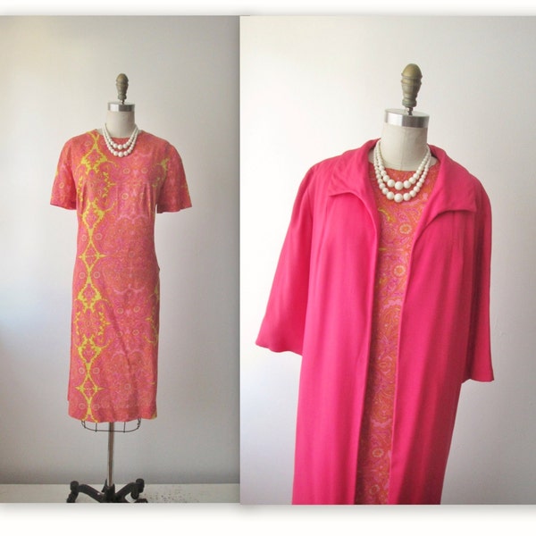 60s Dress Set // Vintage 1960's Vibrant Pink Paisley Print Garden Party Sheath Dress Jacket Ensemble L