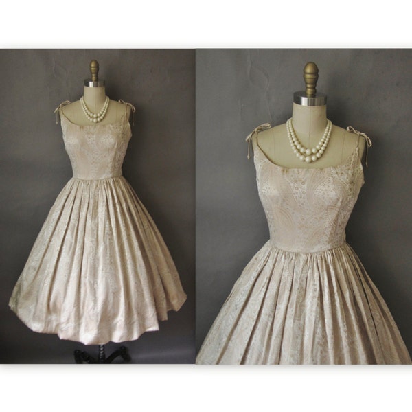 50's Cocktail Dress // Vintage1950's Brocade Cocktail Party Prom Wedding Dress S M
