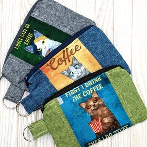 Reißverschluss-Geldbörse Lustige Katzen trinken Kaffee Kreditkarte Geschenkkarte Brieftasche / Einfache Brieftasche / Jeanstaschen-Geldbörse / Schlüsselring-Schleifen-Geldbörse / Geschenk für Sie