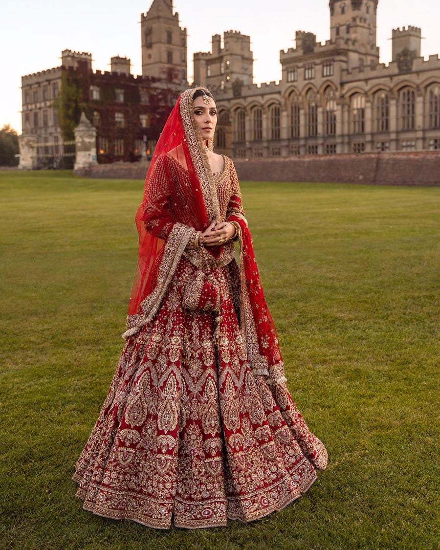 pakistani engagement dresses Pakistani Engagement Dresses with Dramatic Bottoms