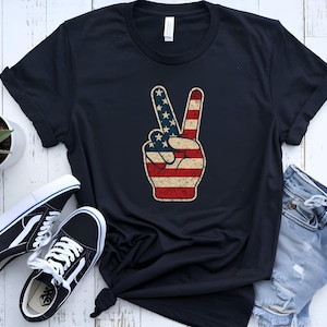 Drapeau américain signe de paix, chemise patriotique Etats-Unis, chemise vintage en détresse, chemise 4 juillet, t-shirt jour de l'indépendance, Peace Love America