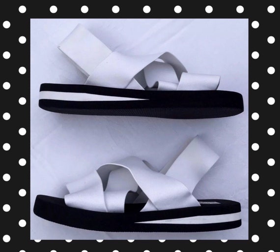 black stretchy sandals 90s