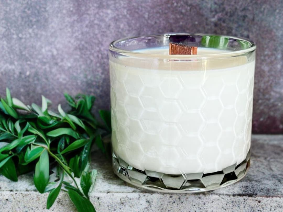 Soy Candle With Wood Wick | Naturally Scented Candle | Non-toxic Clean ...