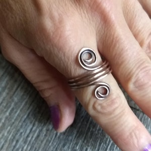Swirl Copper Wire Ring. Patina Finish.