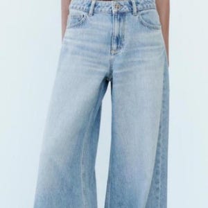 Zara Light Wash High Waisted Wide Leg Palazzo Jeans Size 36