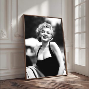 Vintage blonde Hollywood-style art - Black and White Print, Fashion Photography, Vintage Hollywood Wall Art, 300 DPI, Digital Download