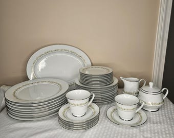 Kies je stuk: Noritake Trilby 6908 vervangend porselein – margrieten met platina afwerking – vintage 1969-1984