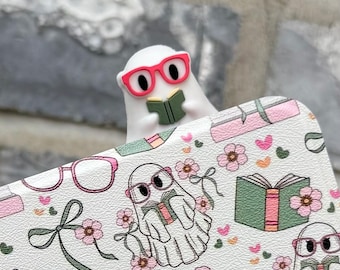 Bookish Ghost Peeper | Kindle Reading Buddy | Reading Ghost Tech Accessories | Kindle Accessories Tech Accessories | Bookish Ghost Hipper