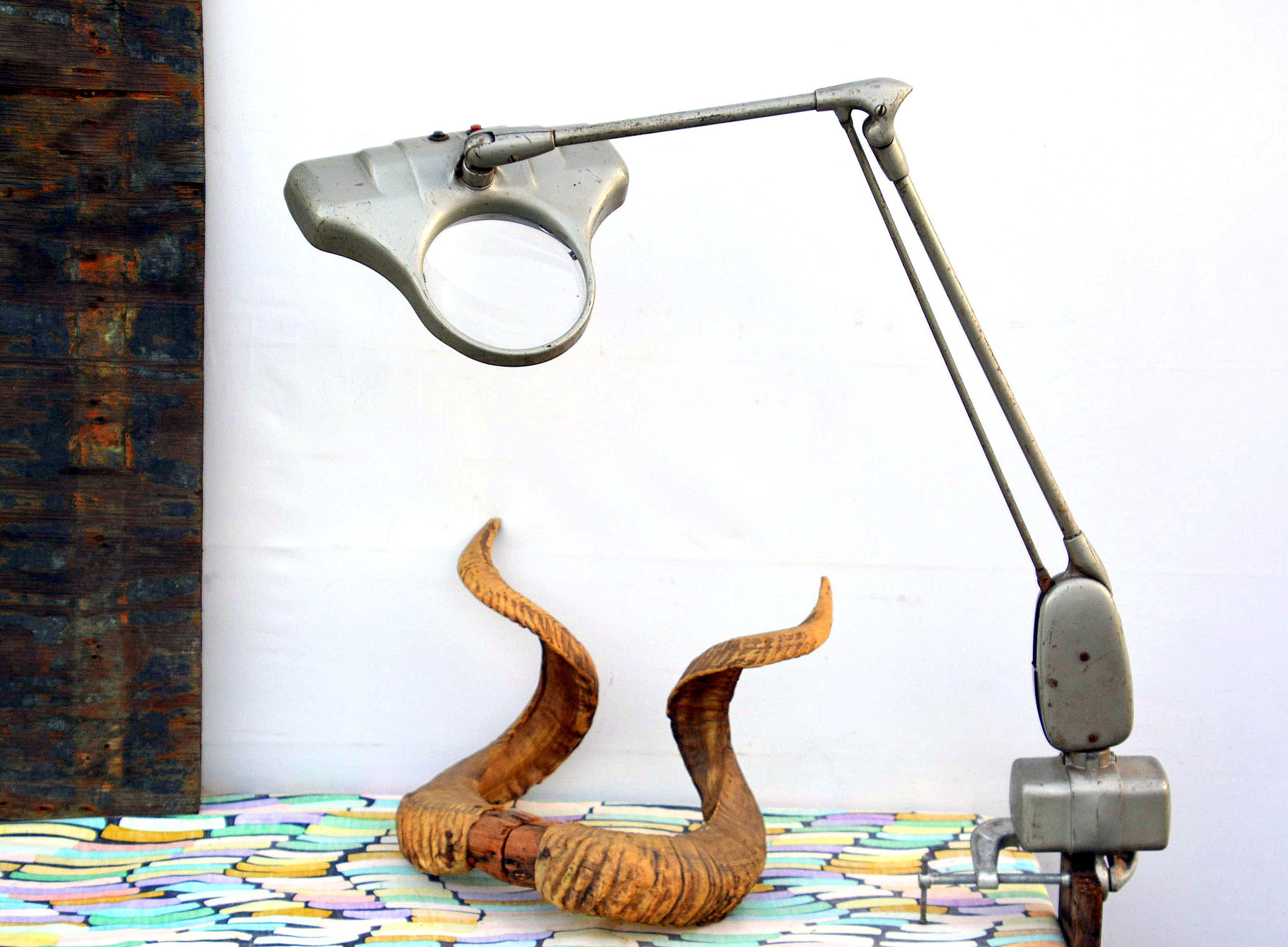 drafting light with magnifying glass