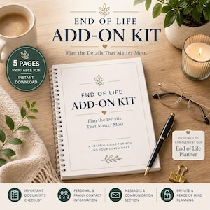 Könnte beinhalten: Ein spiralgebundenes "End of Life Add-On Kit" mit dem Text "Planen Sie die Details, die am wichtigsten sind". Das Kit enthält einen Stift, eine Brille, eine Kerze und eine Kaffeetasse. Das Kit ergänzt den "End of Life Planner".