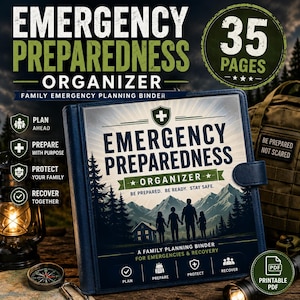 Può includere: Un raccoglitore blu scuro intitolato Emergency Preparedness Organizer con un'illustrazione di una famiglia davanti a un paesaggio montano e pini. La copertina include il testo Be Prepared. Be Ready. Stay Safe. e A Family Planning Binder For Emergencies & Recovery.