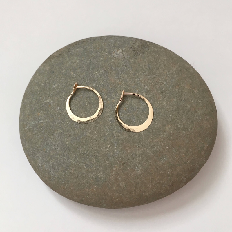 Gold Hoop Earrings Hand - Etsy