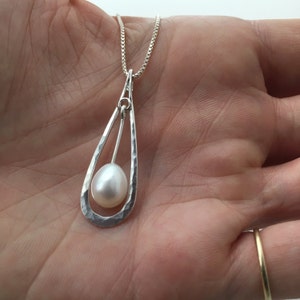 Pearl Teardrop Pendant,  Silver Drop Pendant, Elegant Pearl Pendant, Simple Pearl Pendant, Wedding Pendant, Bridal Pendant