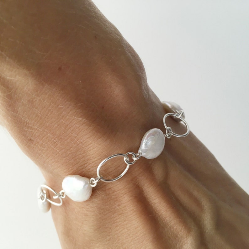 Pearl and Circle Bracelet Coin Pearl Bracelet Wedding Bracelet Bridal Bracelet Pearls and Silver Circles