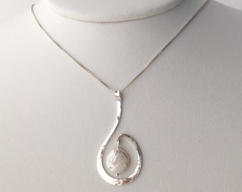 Hammered Sterling Silver Baroque Pearl Pendant Necklace