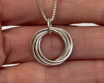 Five Circle Necklace, 5 Circle Pendant, Five Decades Necklace, 5 Silver Circles, Five Interlocking Circles, Silver Circles Pendant