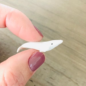 Miniature White Whale / Ocean Creature Diorama Micro Mini Whale Terrarium Landscape Crafting Fish Sea Life