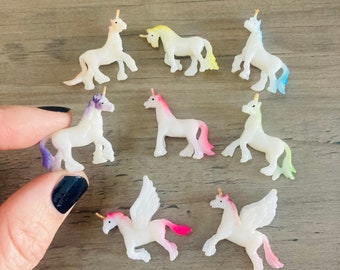 Miniature Unicorn Pegasus Horses / Tiny Micro Mini Flying Horse Diorama Terrarium Crafting Jewelry Making