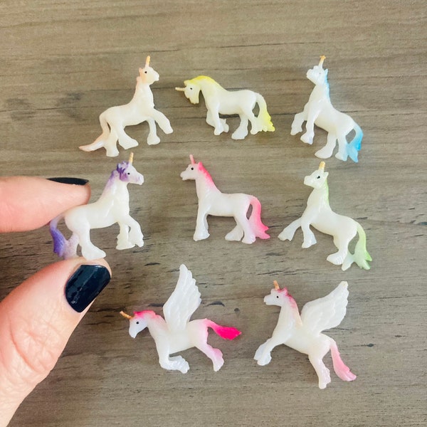 Miniature Unicorn Pegasus Horses / Tiny Micro Mini Flying Horse Diorama Terrarium Crafting Jewelry Making