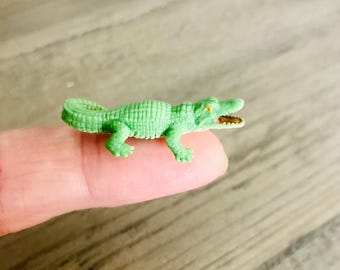 Miniature Alligator Reptile / Green Crocodile Diorama Terrarium Crafting Mini