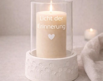 Trauer Windlicht - Licht der Erinnerung - Windlicht mit Pusteblumen-Sockel - Erinnerungslicht - Gedenklicht - Trauergeschenk