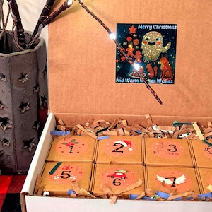 Wax Melt Advent Calendar: 24 boxes, 24 different scents, Count down the days until Christmas.   Please read description for more details.