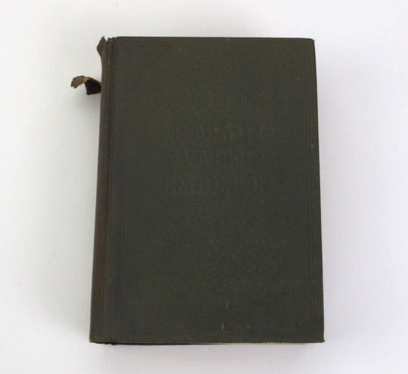Op de afbeelding: Een donkergroen hardback boek met de titel "On the Rights of Man" op de voorkant.
