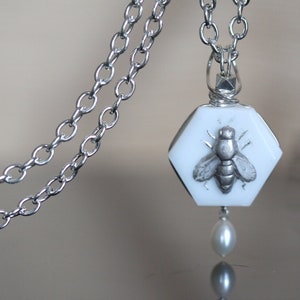 Honey Bee Pendant Necklace Jewelry HoneyComb Milk Glass