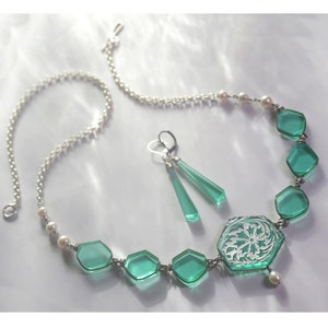 Uranium Vaseline Glass Necklace Earrings Jewelry Set Teal Art Nouveau