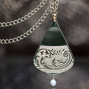 Uranium Vaseline Glass Pendant Necklace Jewelry Cambridge Art Nouveau