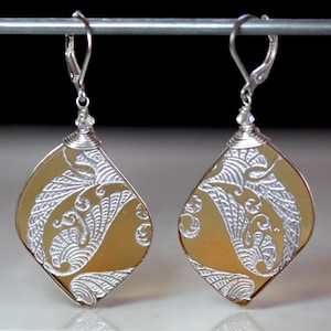 Etched Glass Earrings Jewelry Honey Color Cambridge Art Nouveau