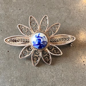 Vintage DELFT windmill filigree brooch
