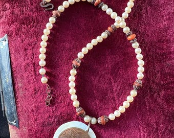 Vintage 80s copper and pearl necklace