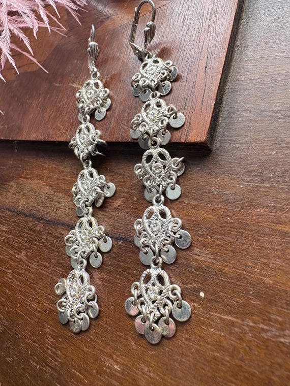 Stunning 2000s dangle earrings - image 3